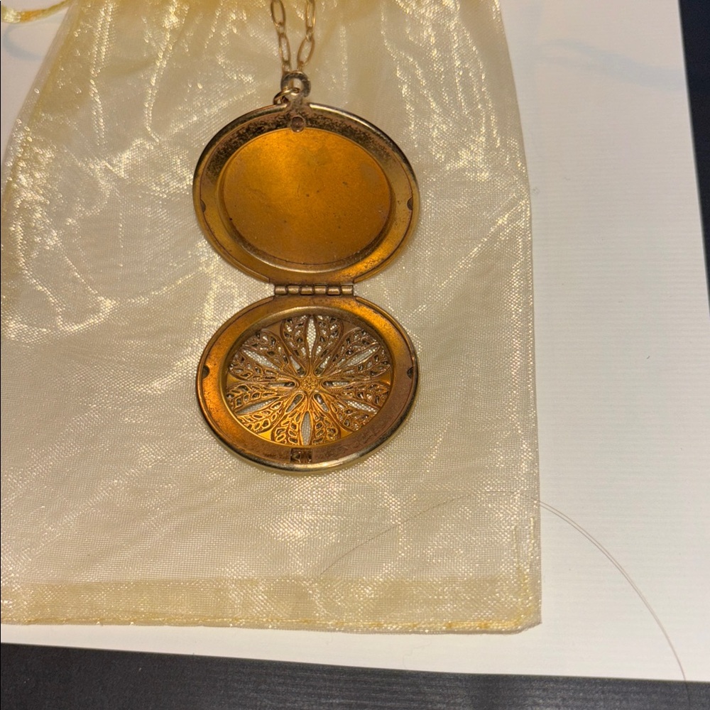 Catherine Popesco for La Vie Pariesenne Gold Floral Locket Necklace - Picture 6 of 10